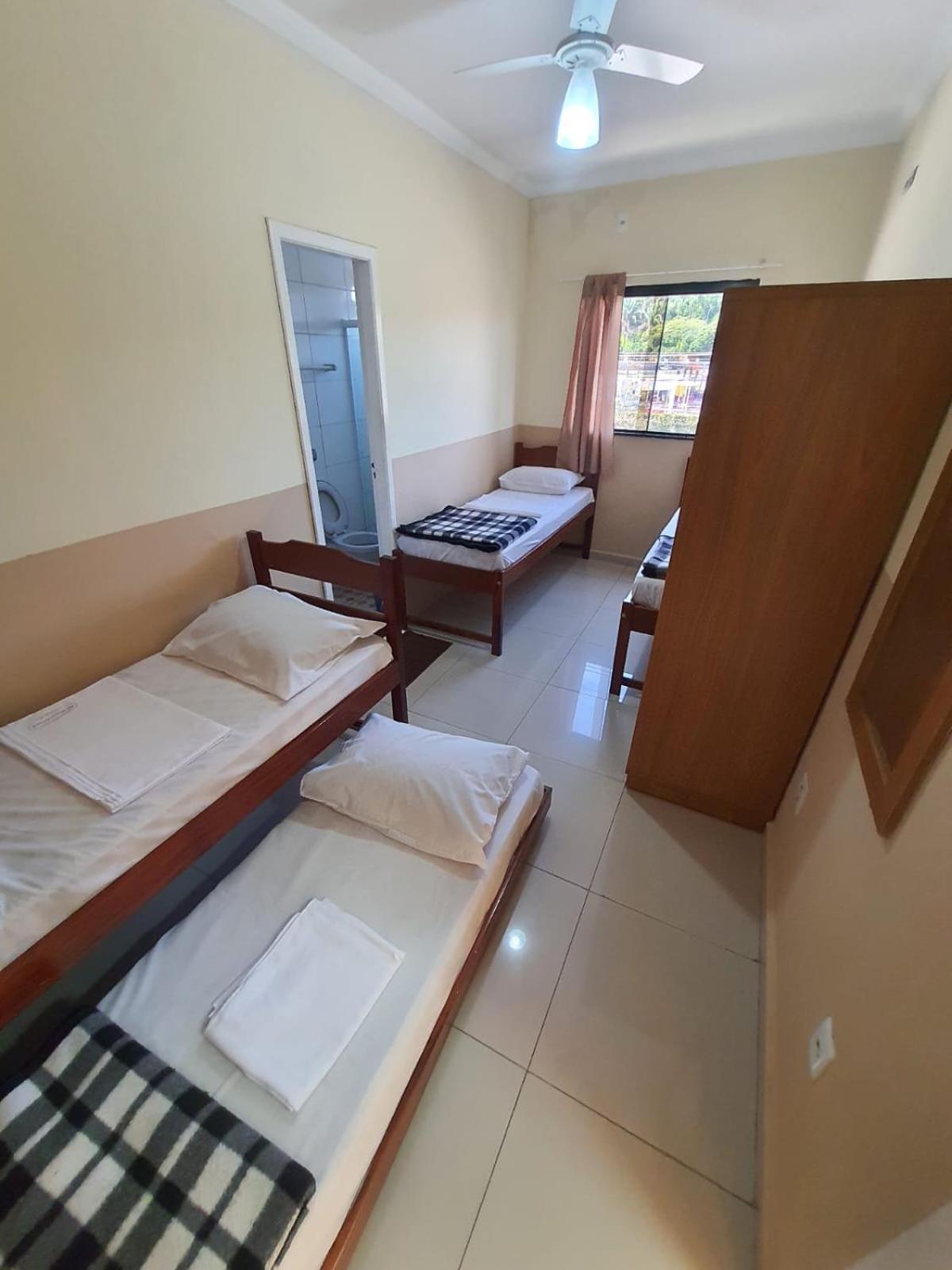 Pousada Sao Miguel Arcanjo Hotell Aparecida  Rum bild